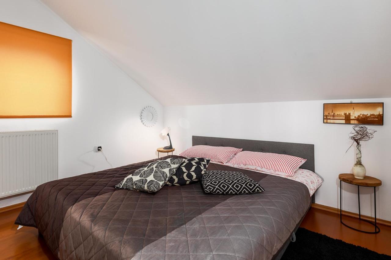 Studio Apartman Pavletic Apartman Szluin Kültér fotó